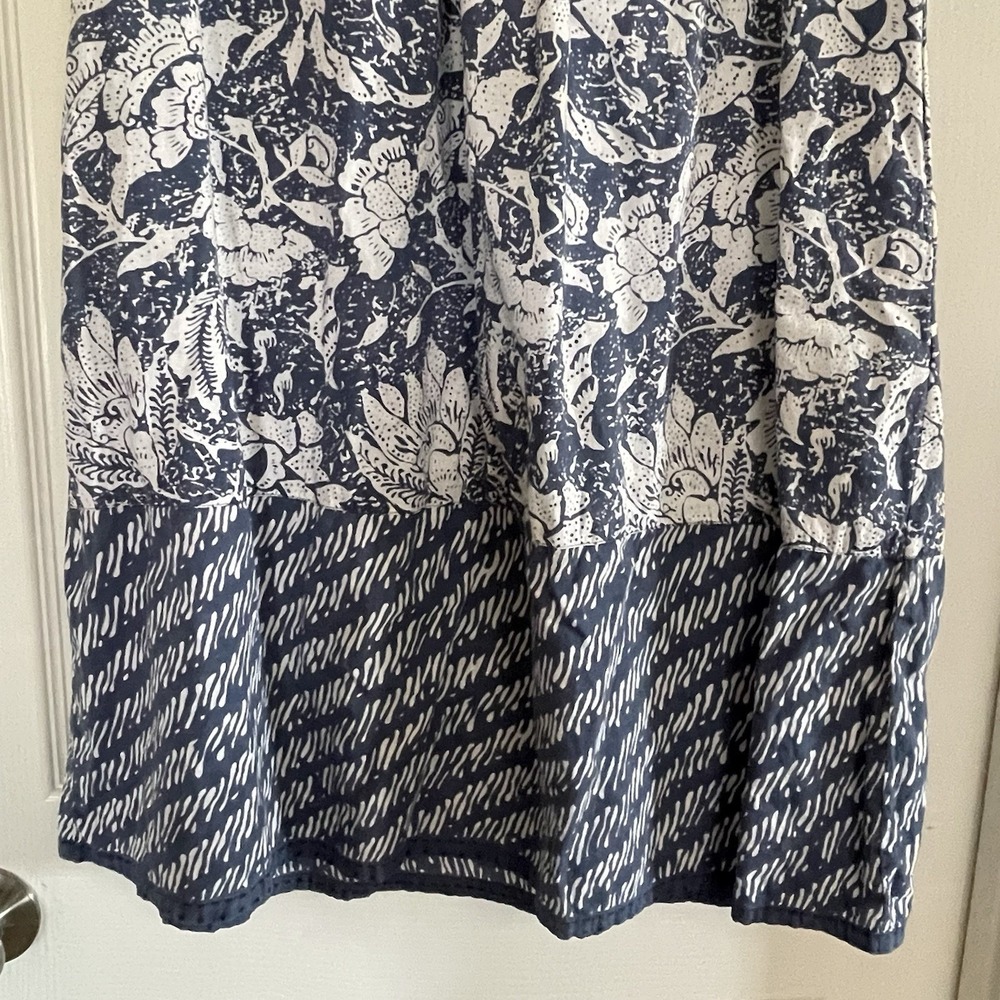 The Vermont Country Store Midi Dress Womens Sz M Blue White Floral India Muumuu - Picture 3 of 10